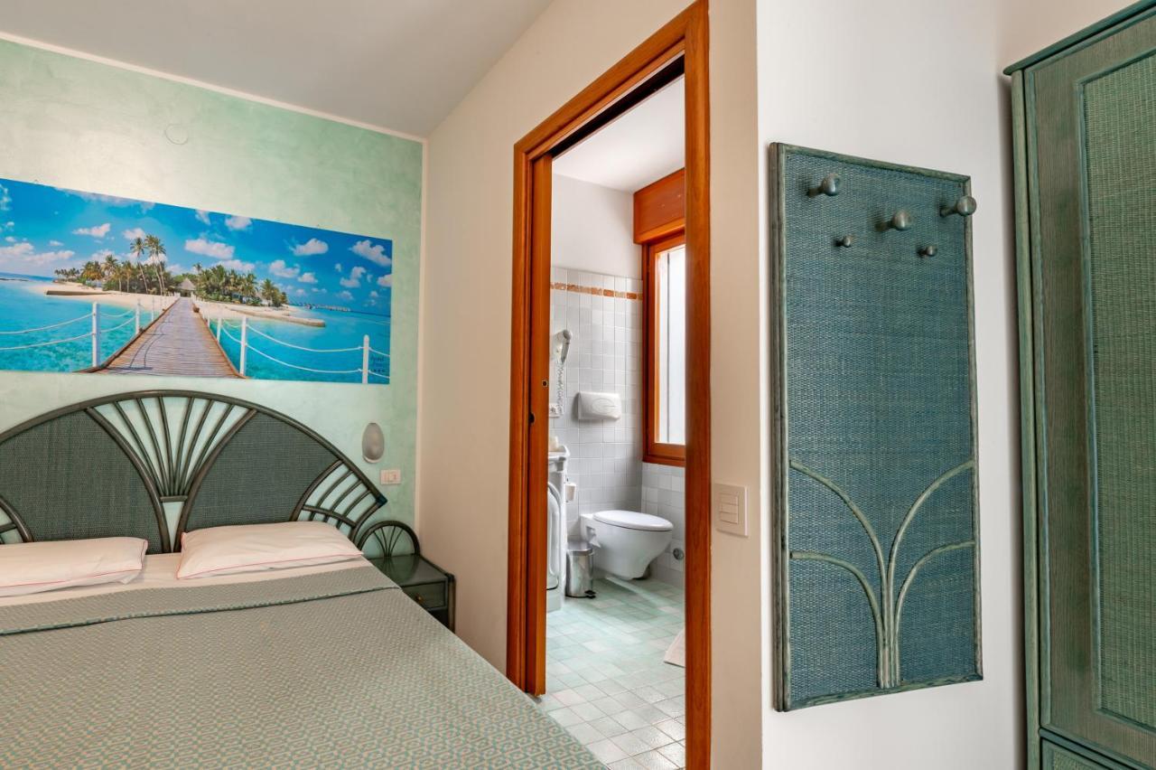 Hotel Franz Bibione Bagian luar foto