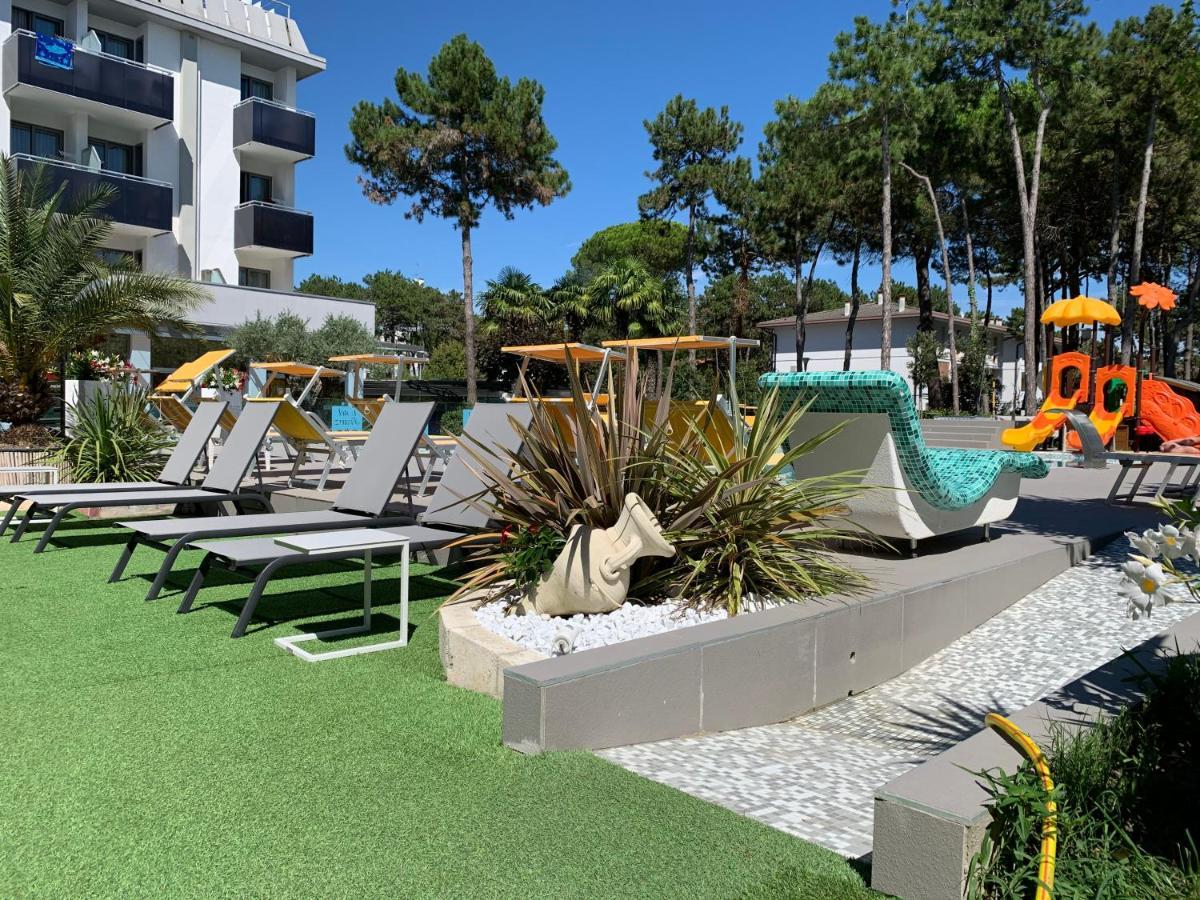 Hotel Franz Bibione Bagian luar foto