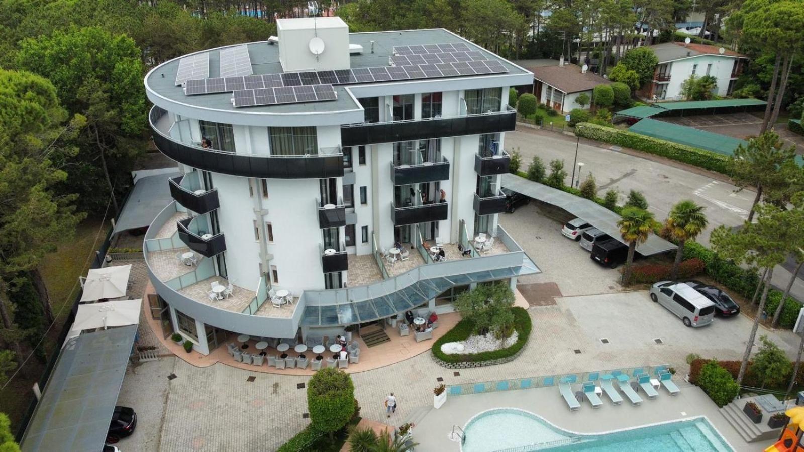 Hotel Franz Bibione Bagian luar foto