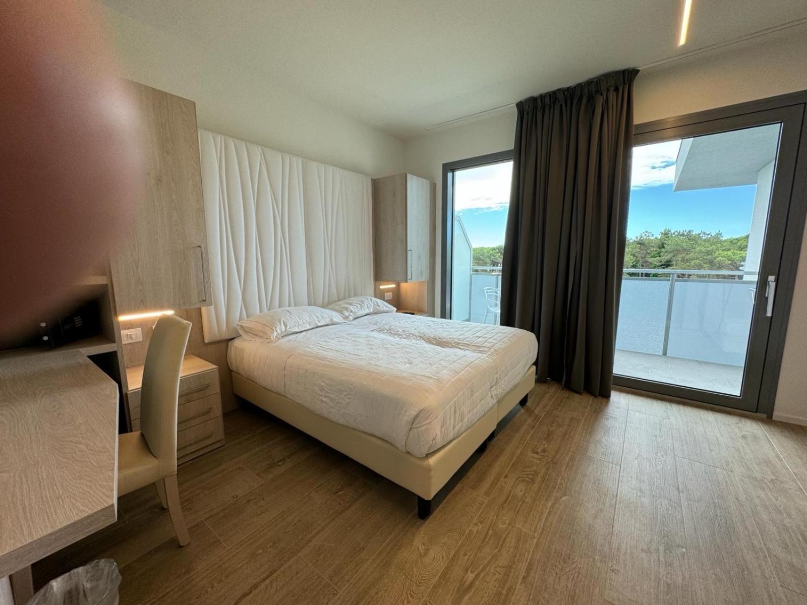 Hotel Franz Bibione Bagian luar foto