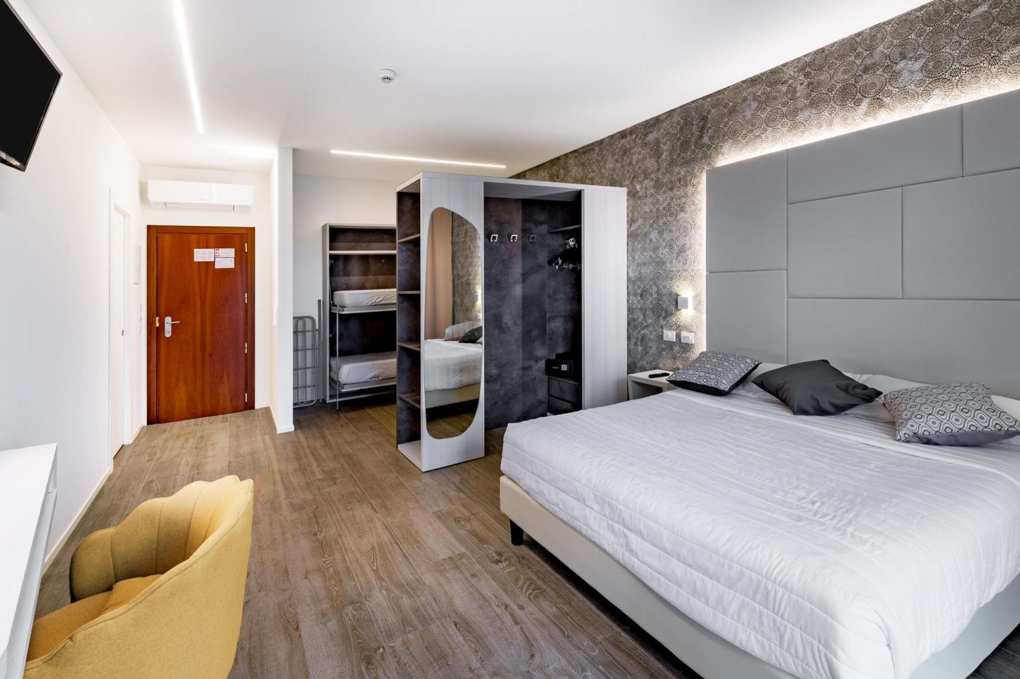 Hotel Franz Bibione Bagian luar foto