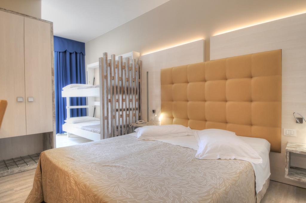 Hotel Franz Bibione Bagian luar foto