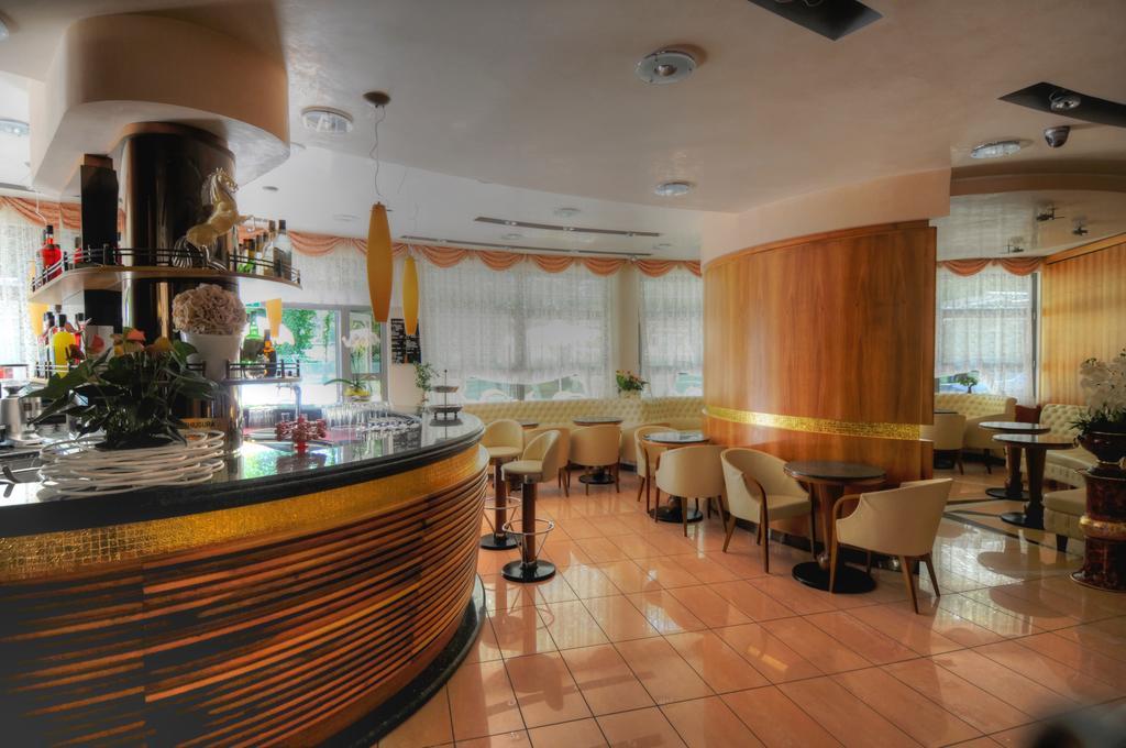 Hotel Franz Bibione Bagian luar foto